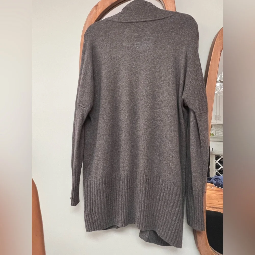 Aritzia Talula Charcoal Cardigan Sweater - Picture 3 of 7